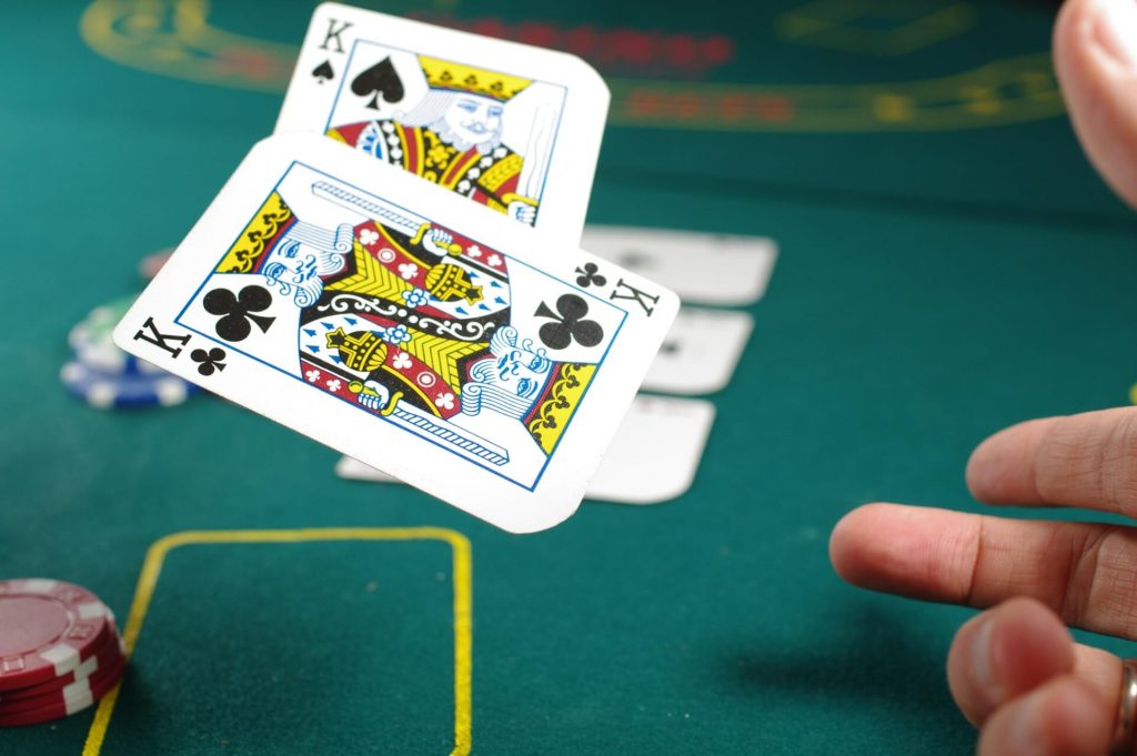 Play live casino games